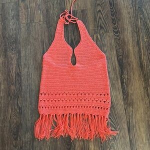 2B Bebe Women’s Boho Retro Festival Crocheted Coral Halter Top. Fringe Hem Sz M